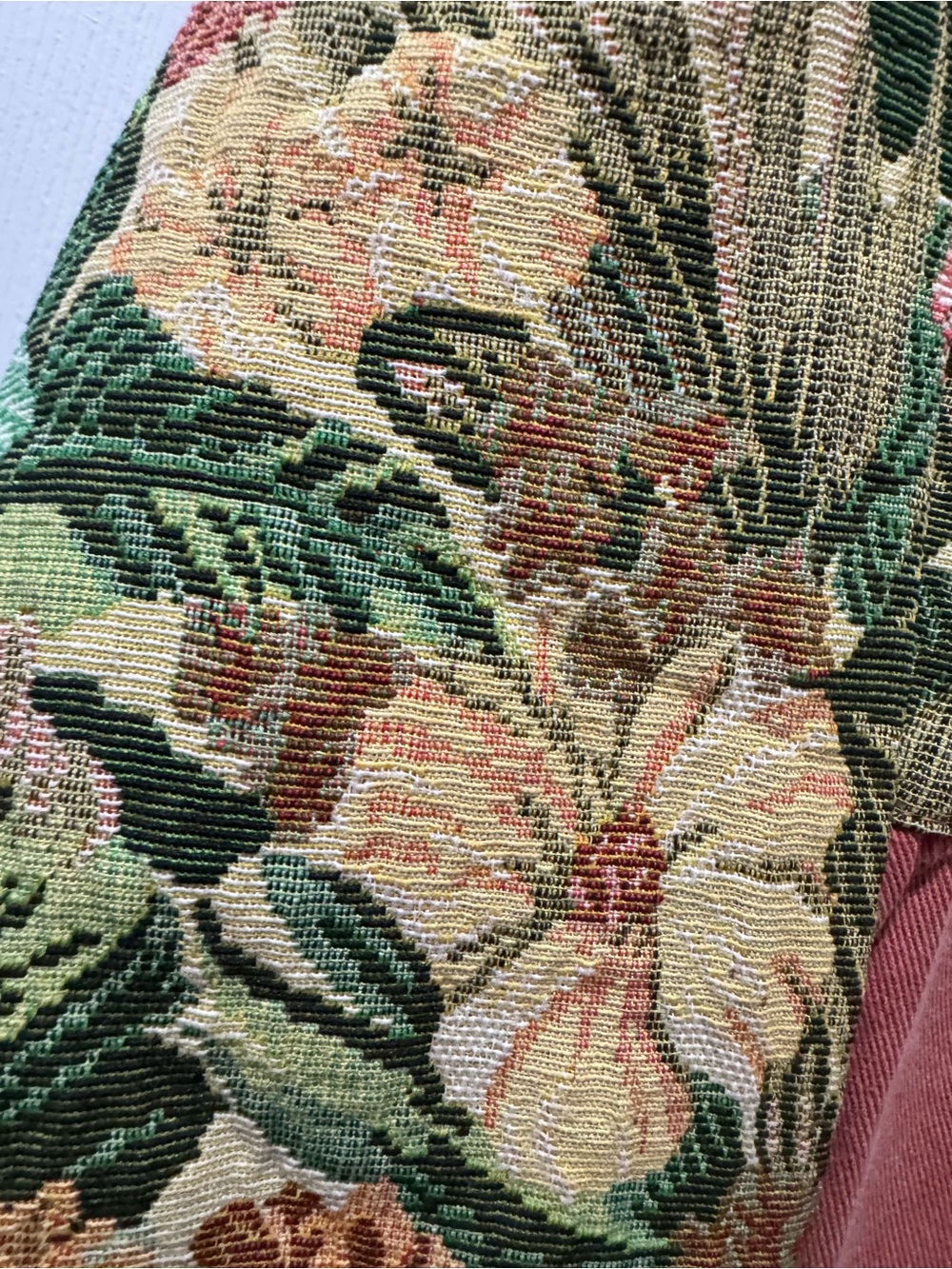 POL Just Like Grandma’s Couch Dusty Rose Button-Down Shirt with Floral Tapestry - Picture 2 of 5